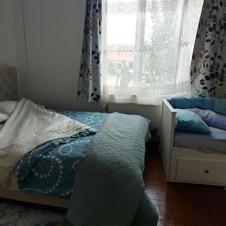 Belle Chambre Dans Un Quartier Calme Brussels Exterior photo